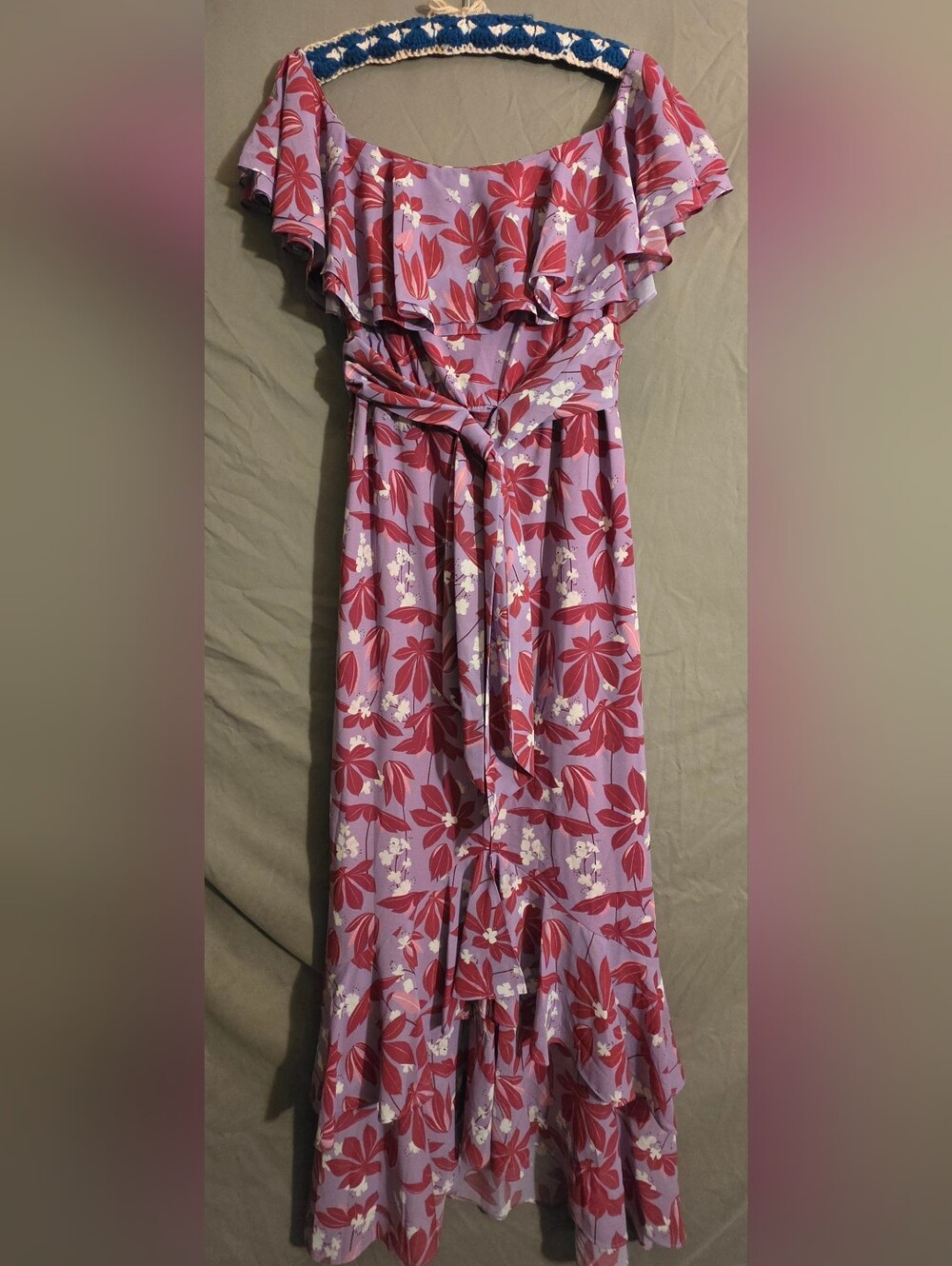 Sachin + Babi Ruffled Off-Shoulder Maxi Dress in Lavender& Red Floral Sz 8